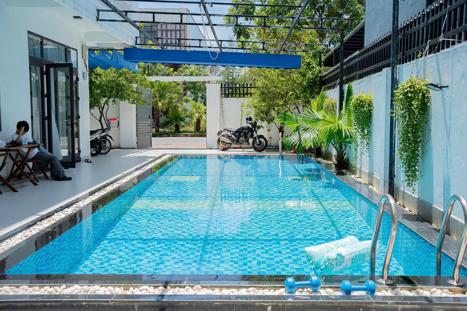 Cho thuê căn hộ 1 phòng ngủ có Hồ bơi, đầy đủ tiện nghi. Gần đại học FPT, làng đại học